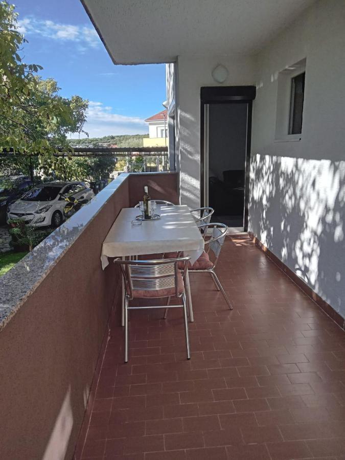 Apartments Mira Krk Krk Town Exterior foto